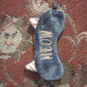 3/15 🦇 Cute Grey Cat Sleeping Mask